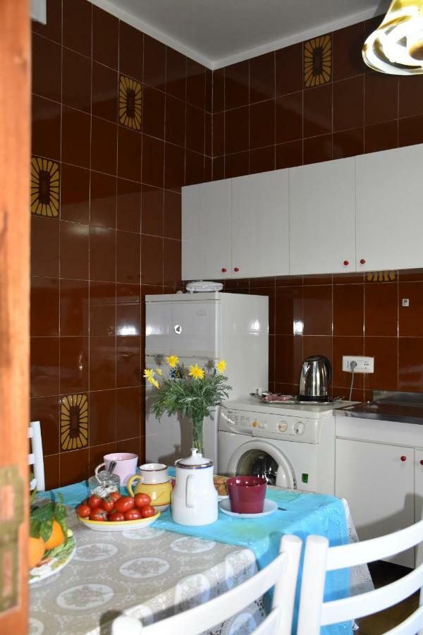 Casa Dei Limoni Lägenhet Massa Lubrense Exteriör bild