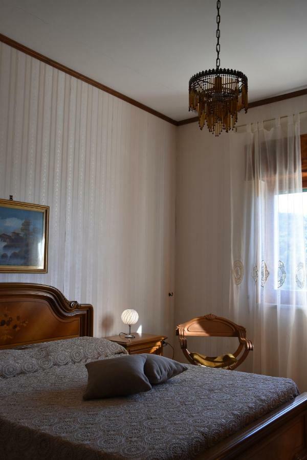 Casa Dei Limoni Lägenhet Massa Lubrense Exteriör bild