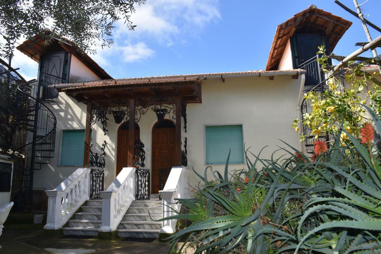 Casa Dei Limoni Lägenhet Massa Lubrense Exteriör bild